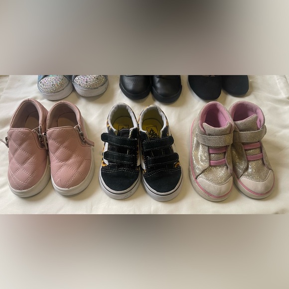 Toddler girl shoe lot size 9T and 10T - Picture 2 of 5